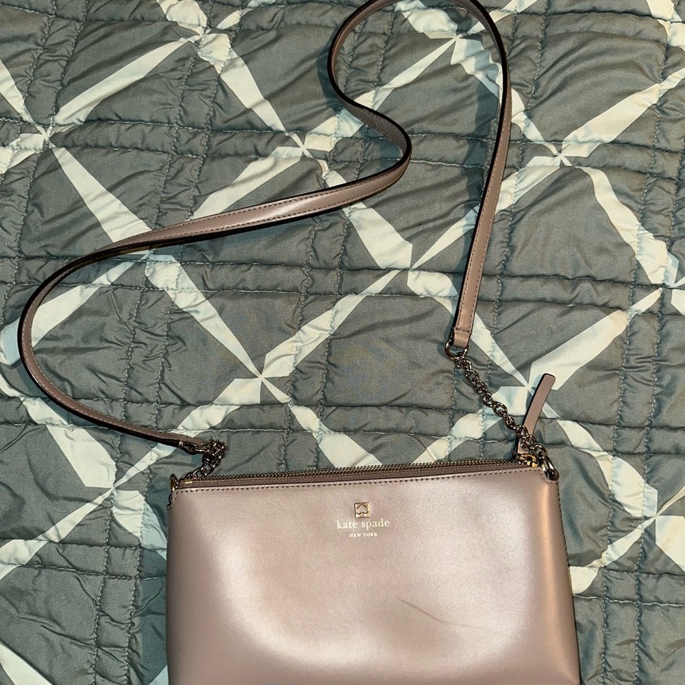 Kate Spade Gray Crossbody Bag Sleek Design